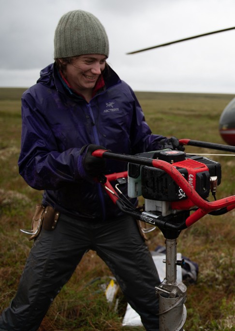 Sarah Ludda Ludwig drilling permafrost cores